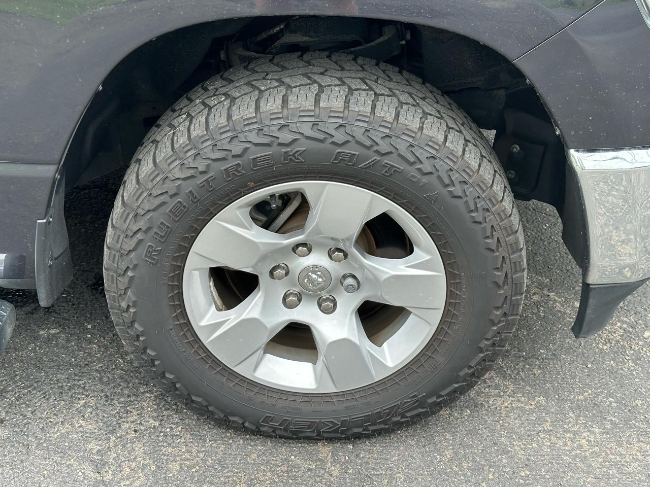 RAM 1500 Big Horn Crew Cab LWB 4WD 2020
