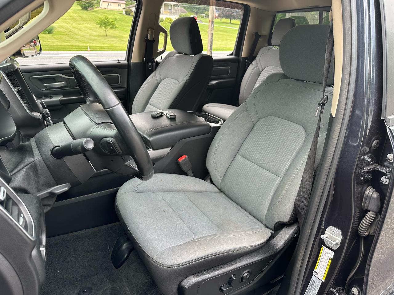 RAM 1500 Big Horn Crew Cab LWB 4WD 2020