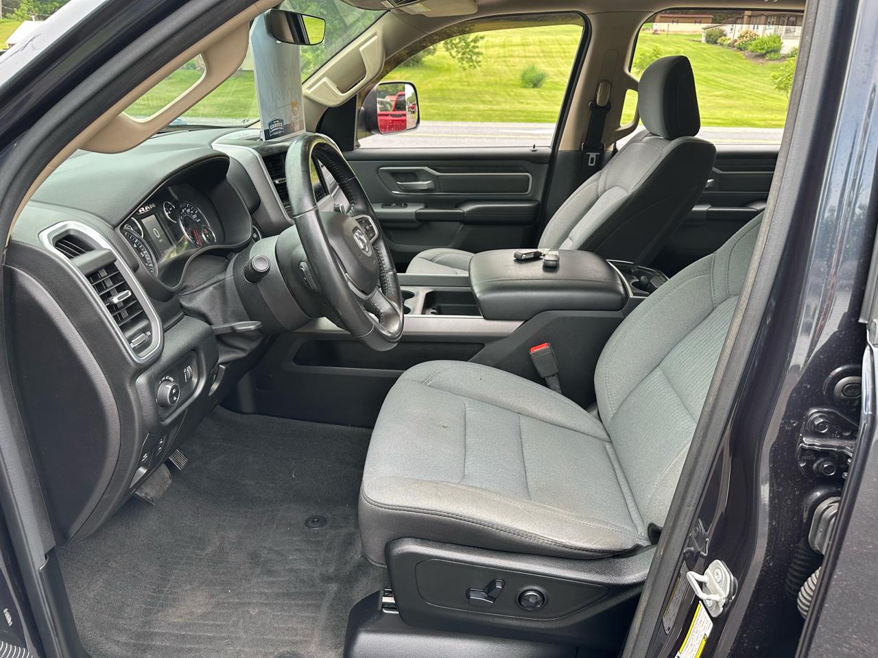 RAM 1500 Big Horn Crew Cab LWB 4WD 2020