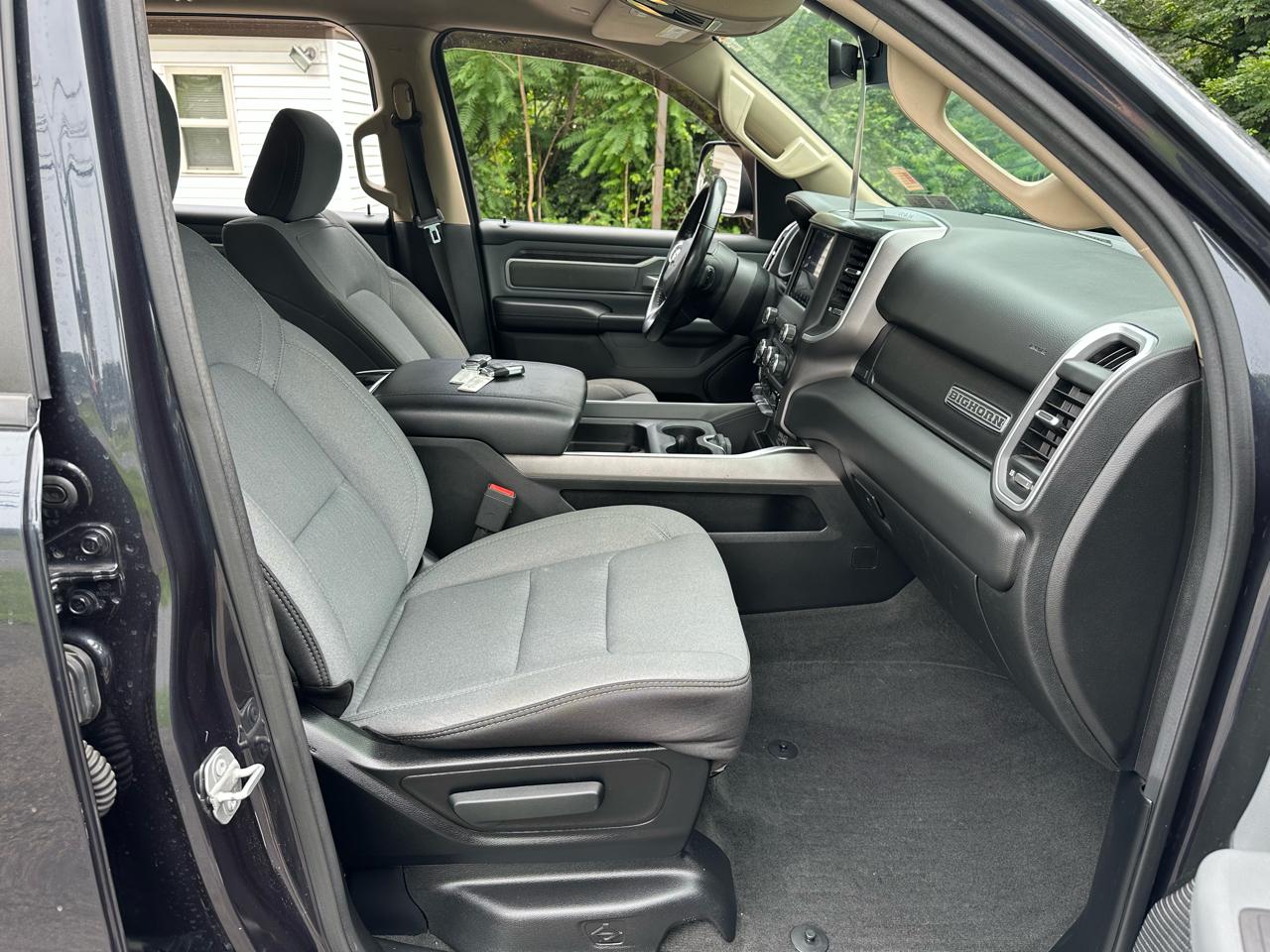 RAM 1500 Big Horn Crew Cab LWB 4WD 2020