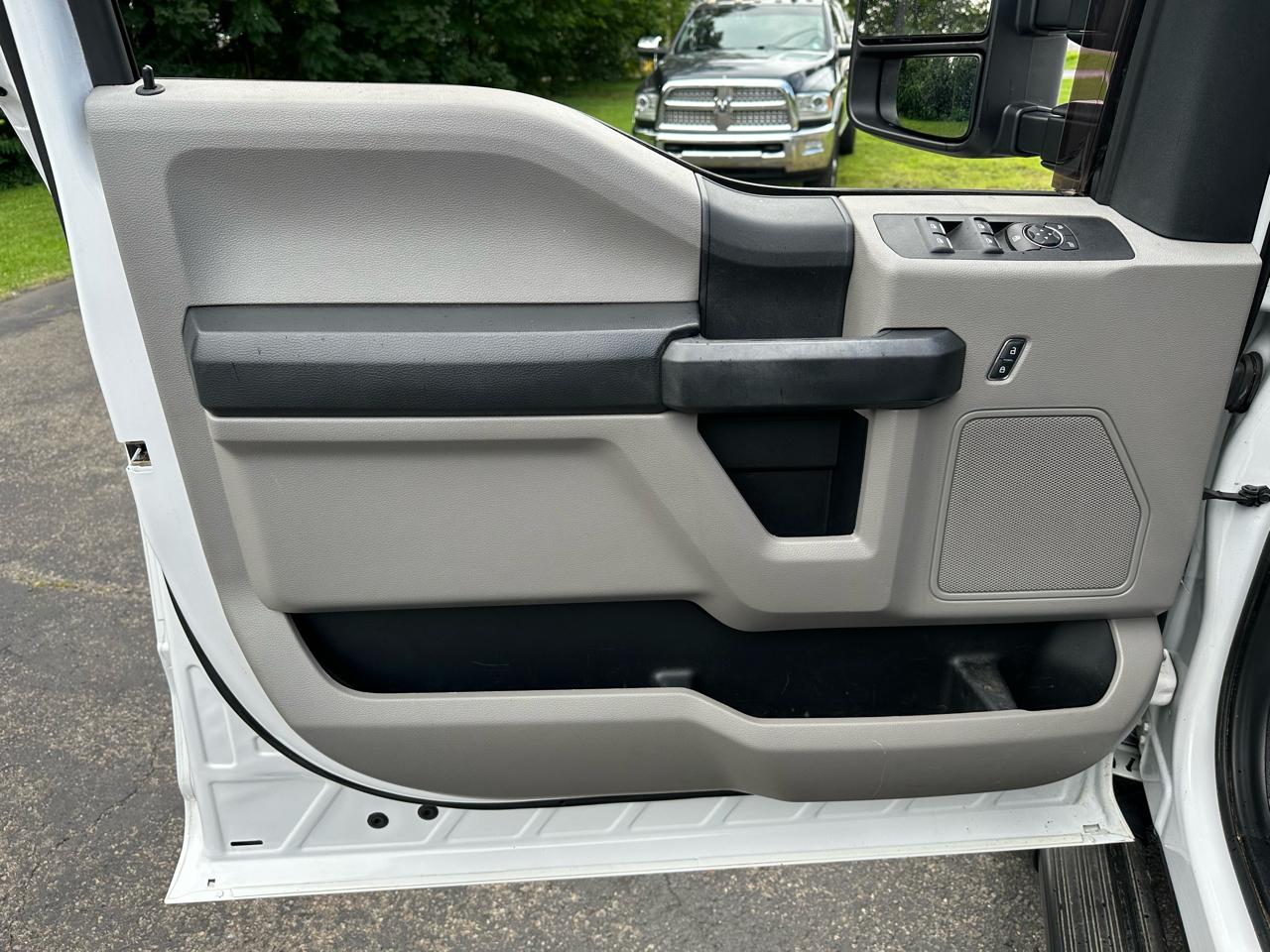 Ford F-250 SD XL Crew Cab 4WD 2020