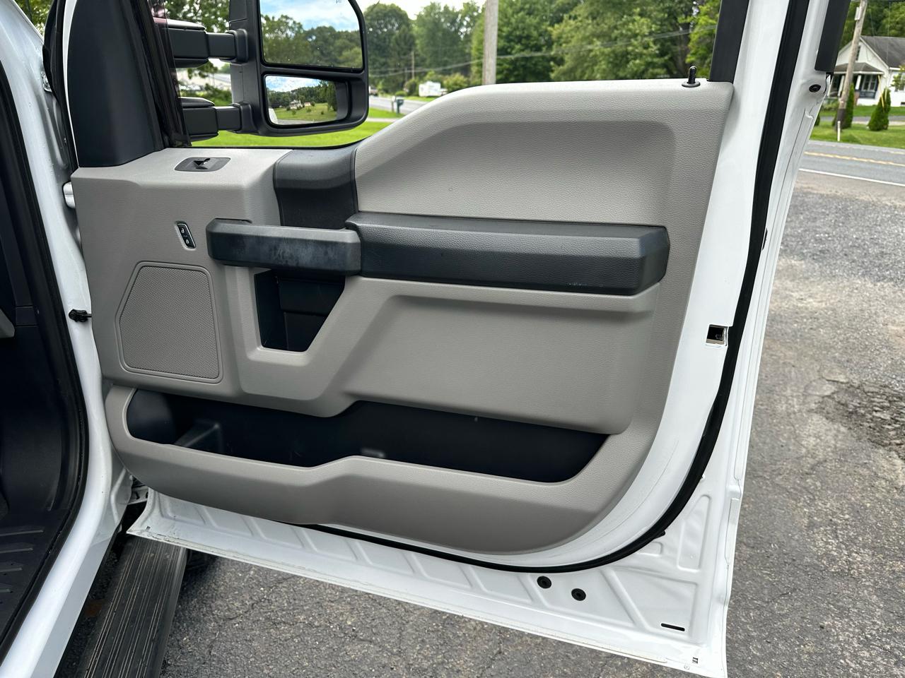 Ford F-250 SD XL Crew Cab 4WD 2020