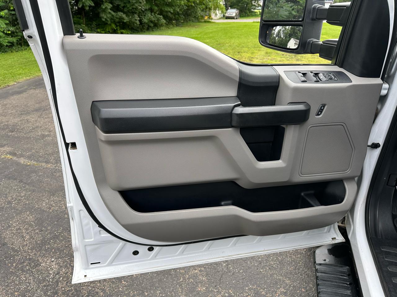 Ford F-250 SD XL Crew Cab 4WD 2021
