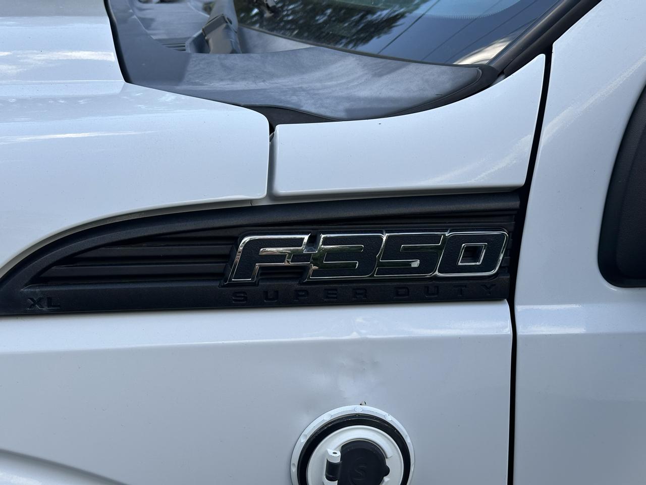 Ford F-350 SD XL 4WD 2011