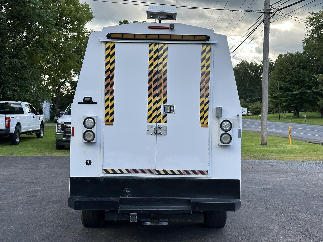 Ford F-350 SD XL 4WD 2011