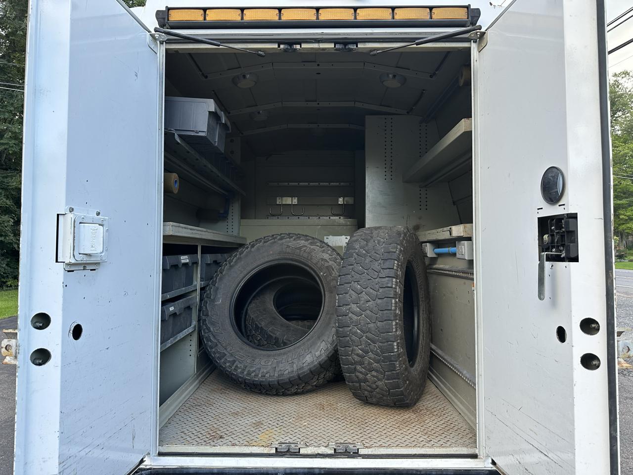 Ford F-350 SD XL 4WD 2011
