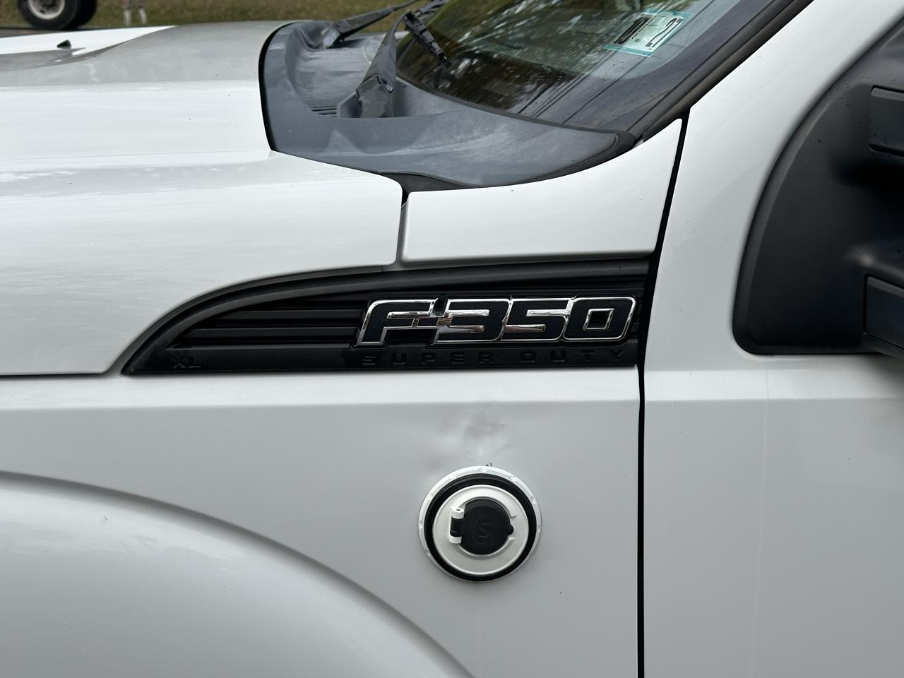 Ford F-350 SD XL 4WD 2011