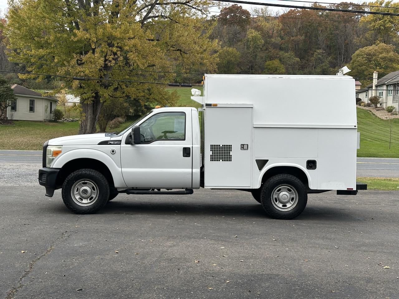 Ford F-350 SD XL 4WD 2011
