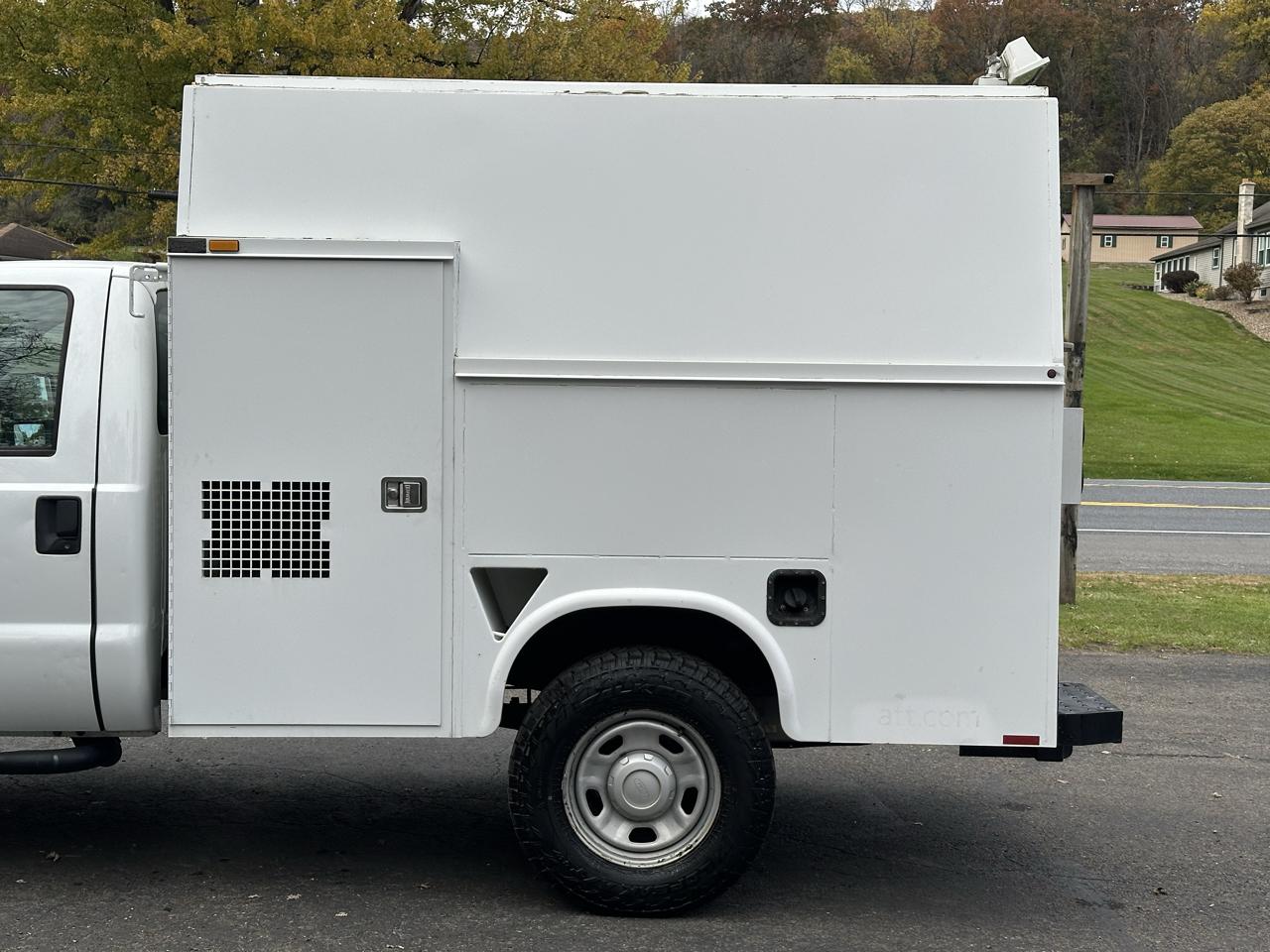 Ford F-350 SD XL 4WD 2011
