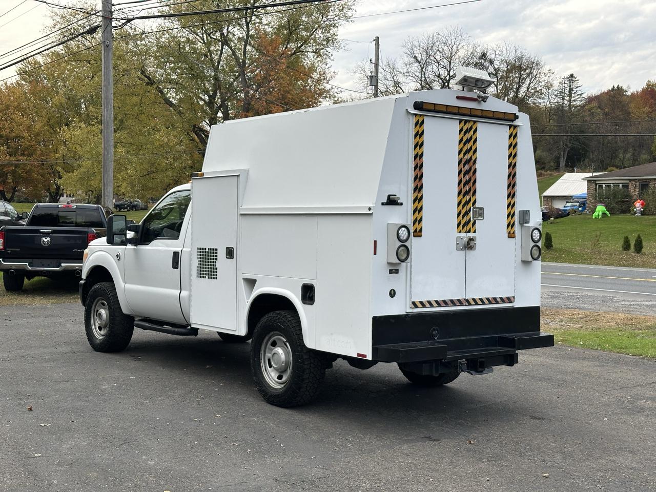 Ford F-350 SD XL 4WD 2011