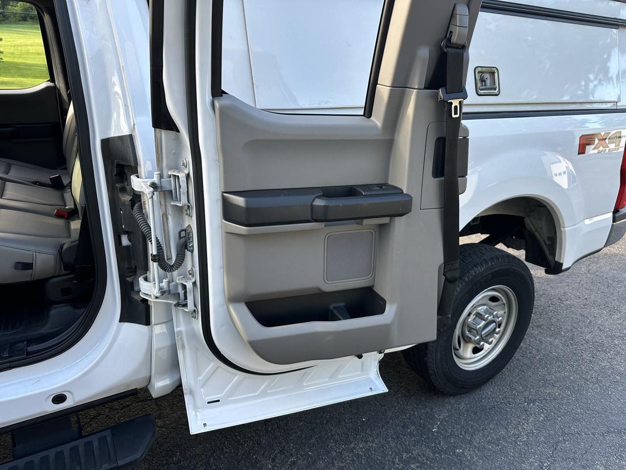 Ford F-250 SD XL SuperCab Long Bed 4WD 2021