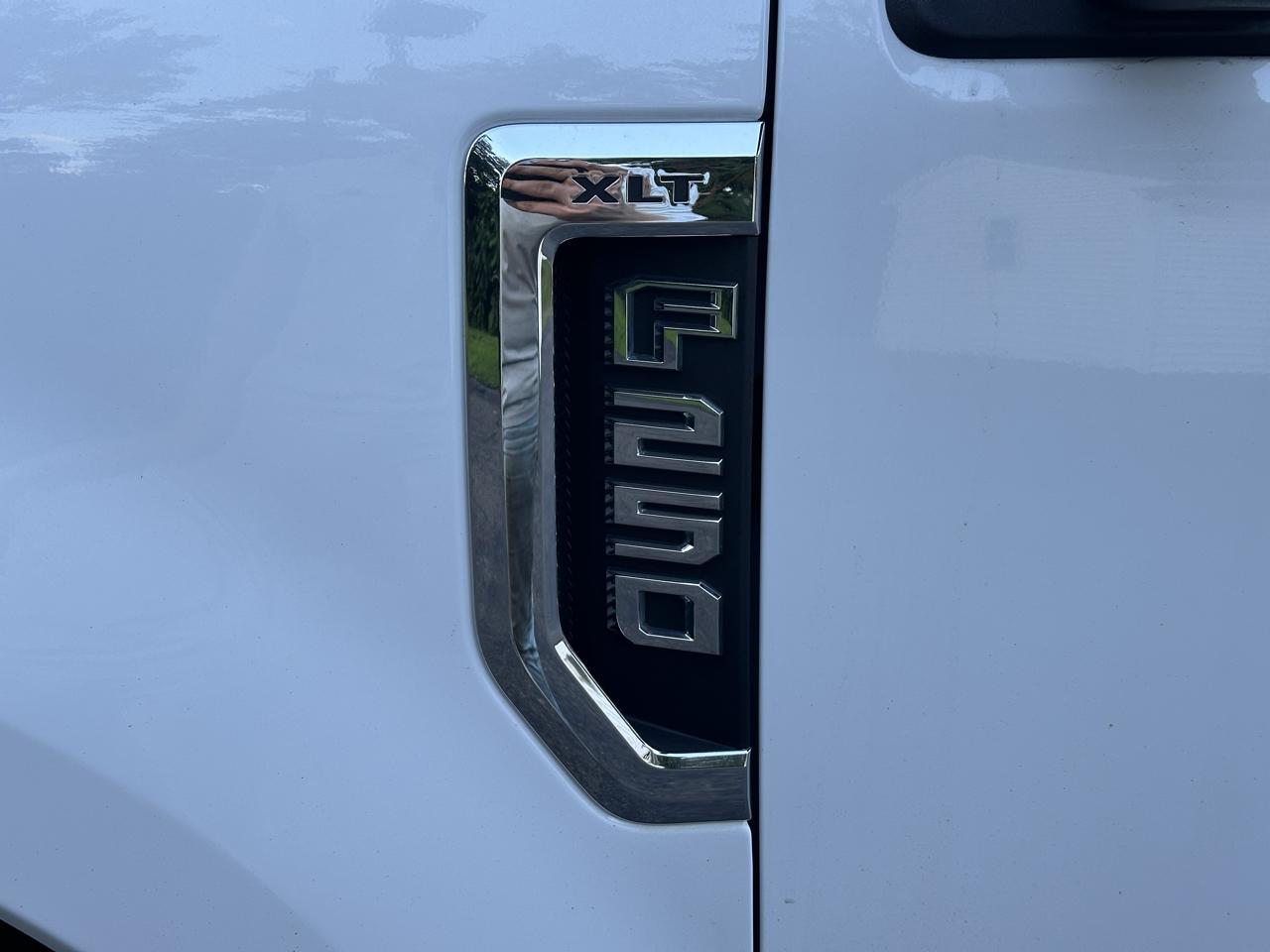 Ford F-250 SD XLT Crew Cab 4WD 2019