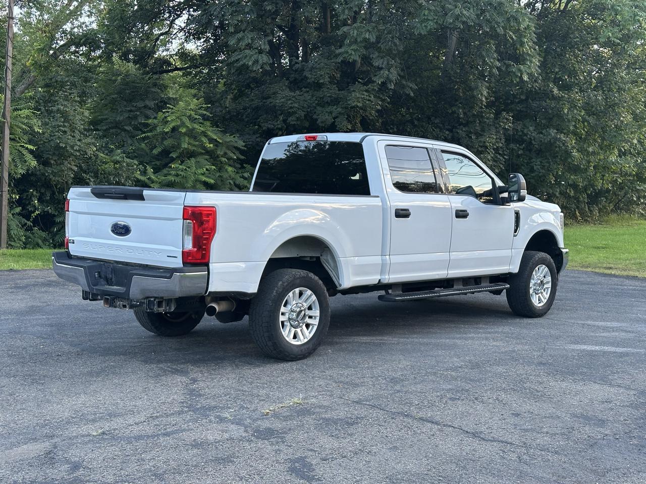 Ford F-250 SD XLT Crew Cab 4WD 2019
