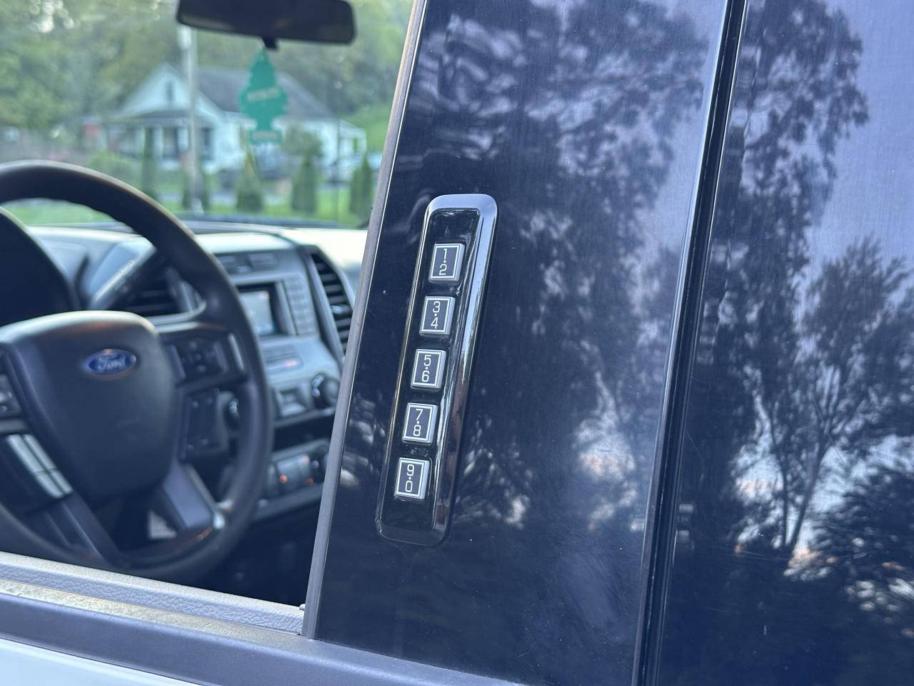 Ford F-250 SD XLT Crew Cab 4WD 2019