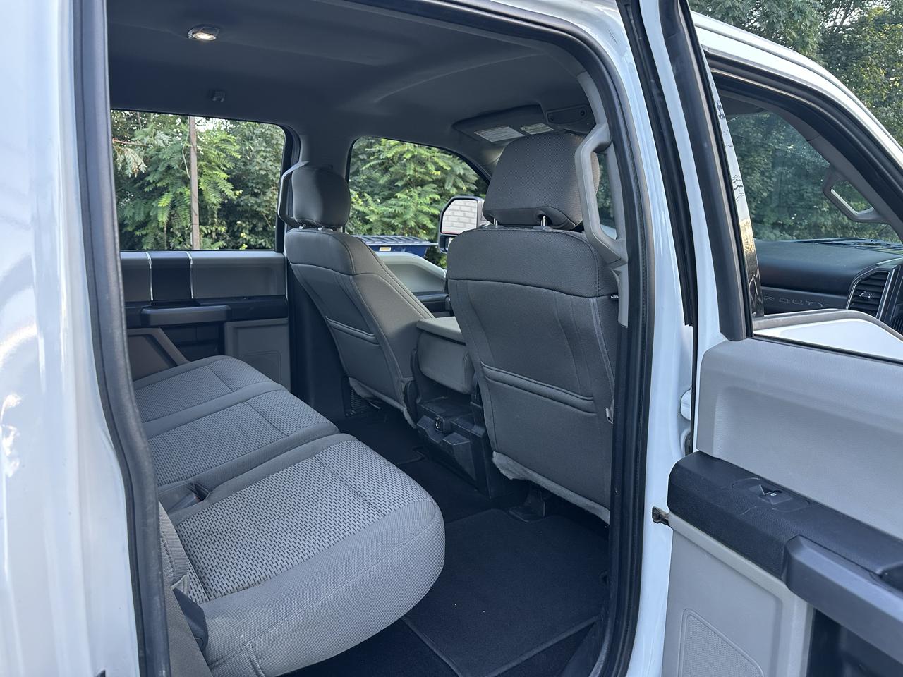 Ford F-250 SD XLT Crew Cab 4WD 2019