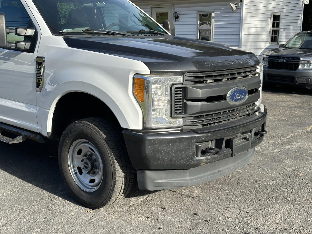 Ford F-250 SD XL Crew Cab Long Bed 4WD 2017