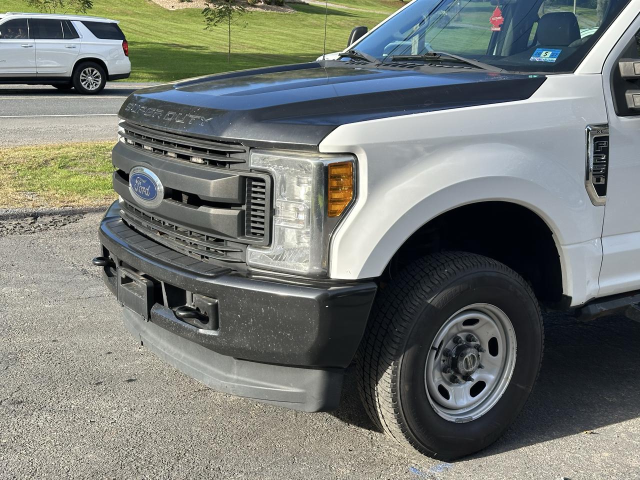 Ford F-250 SD XL Crew Cab Long Bed 4WD 2017