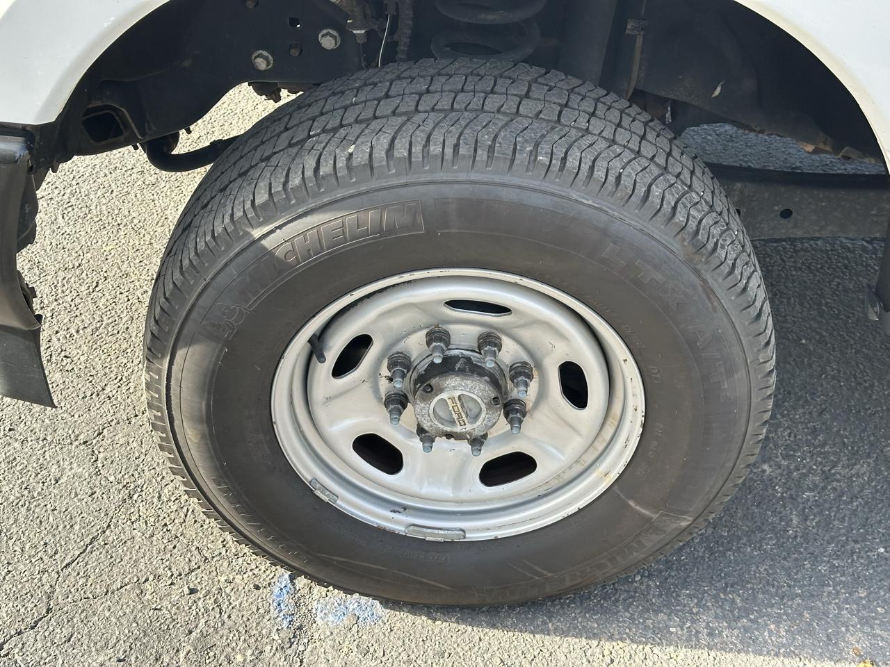 Ford F-250 SD XL Crew Cab Long Bed 4WD 2017