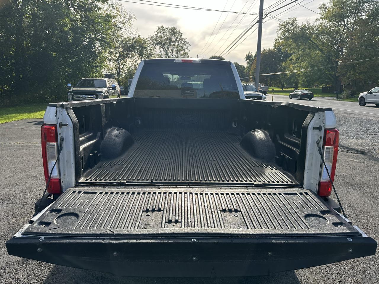 Ford F-250 SD XL Crew Cab Long Bed 4WD 2017