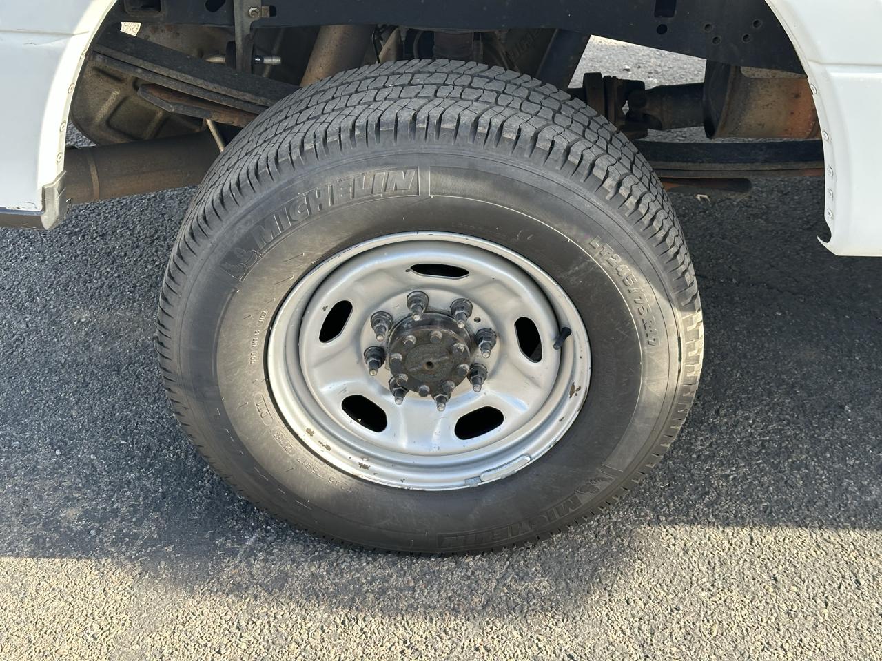 Ford F-250 SD XL Crew Cab Long Bed 4WD 2017