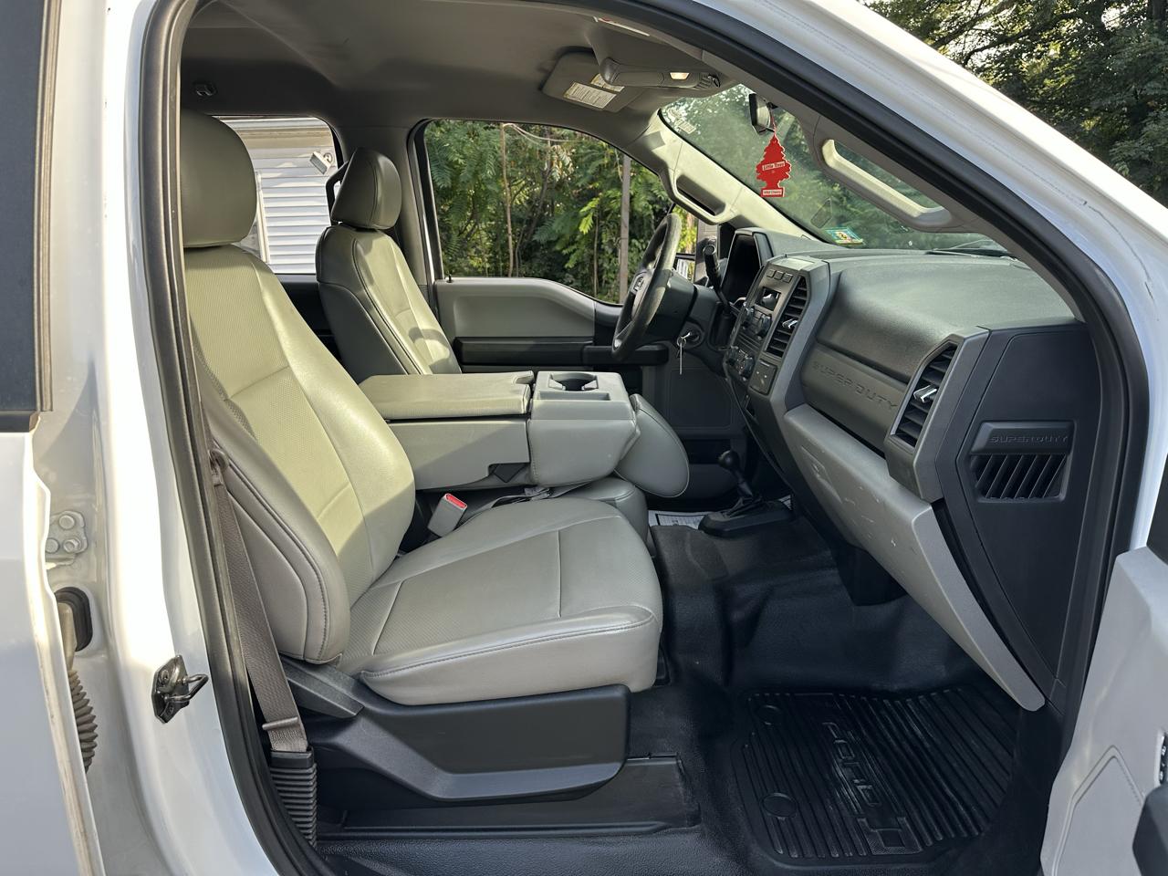 Ford F-250 SD XL Crew Cab Long Bed 4WD 2017