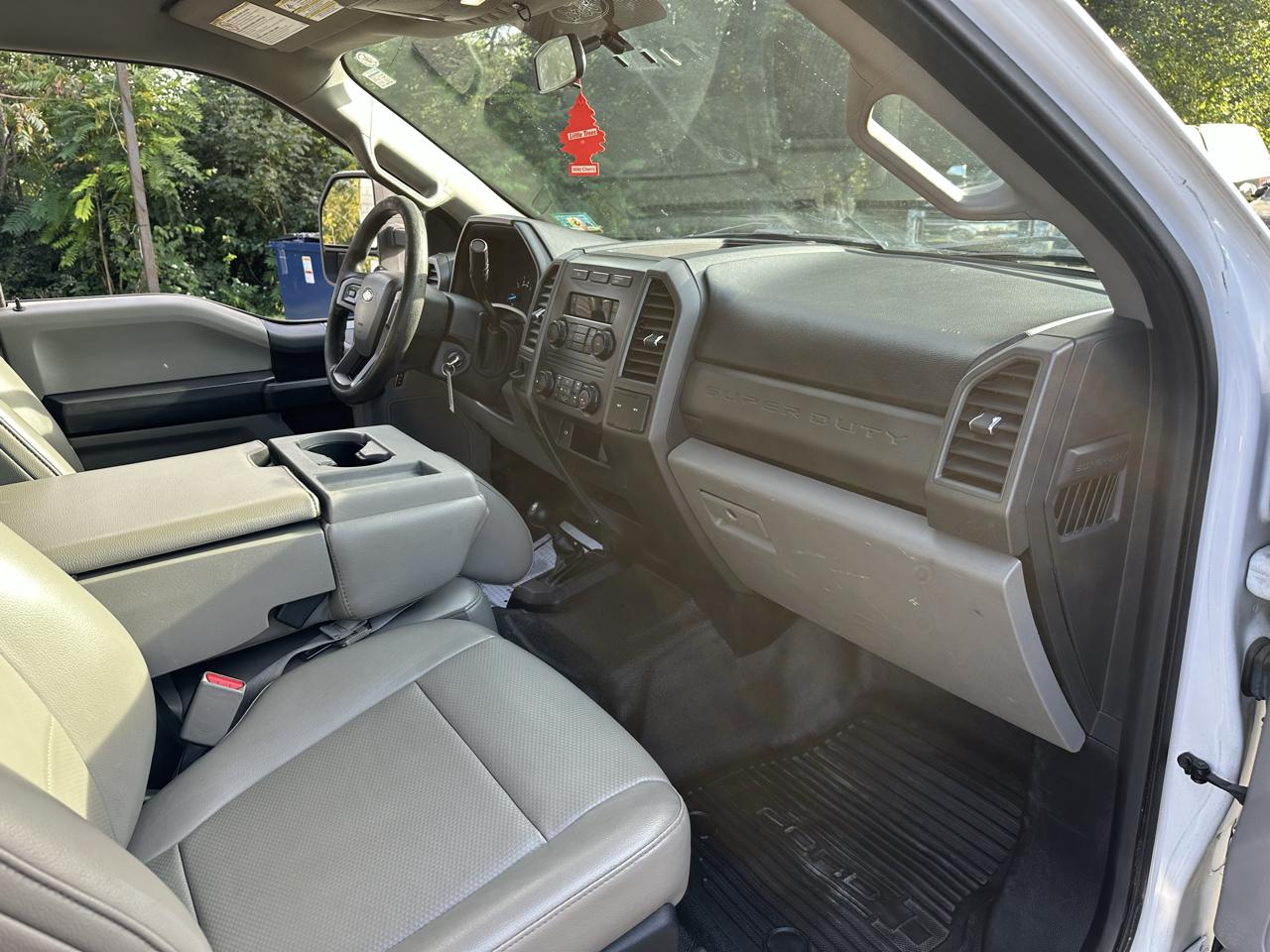 Ford F-250 SD XL Crew Cab Long Bed 4WD 2017