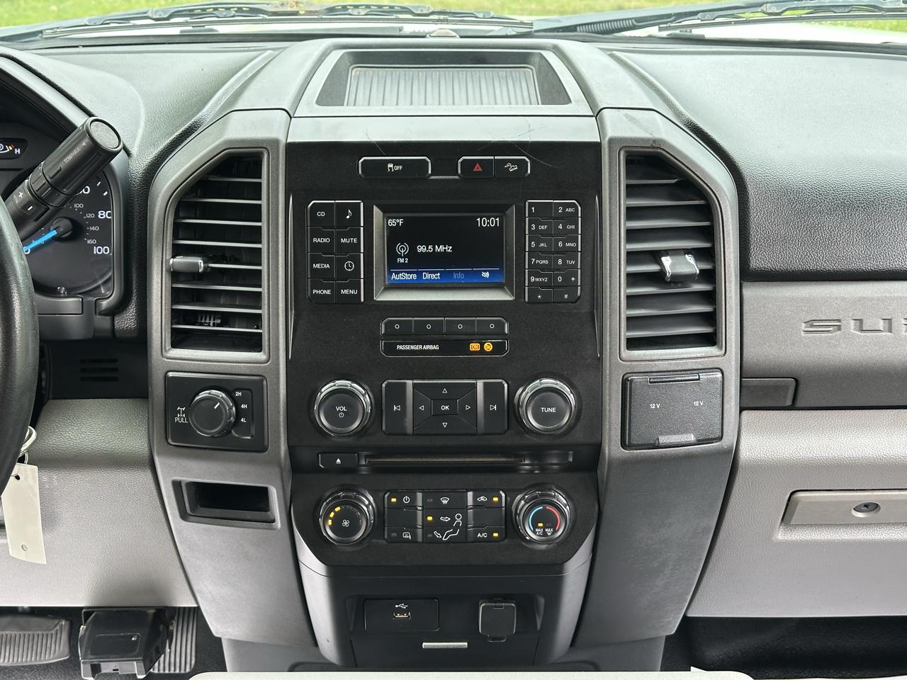 Ford F-250 SD XL Crew Cab 4WD 2017