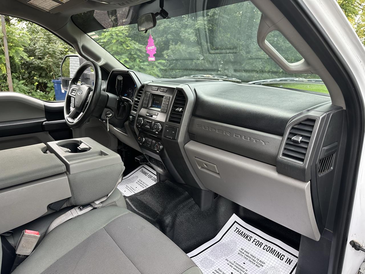 Ford F-250 SD XL Crew Cab 4WD 2017