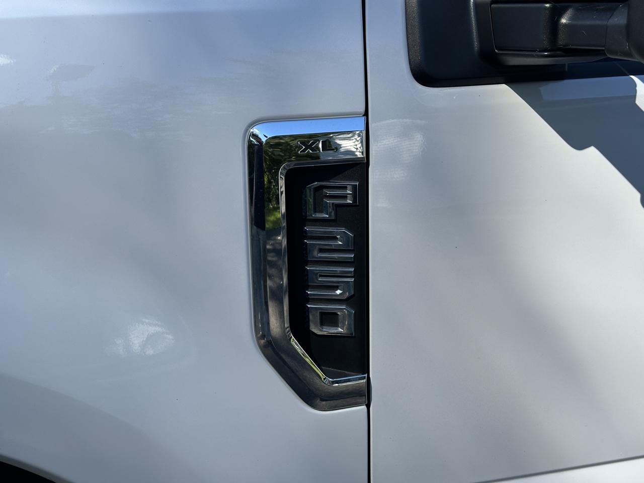 Ford F-250 SD XL Crew Cab Long Bed 4WD 2019