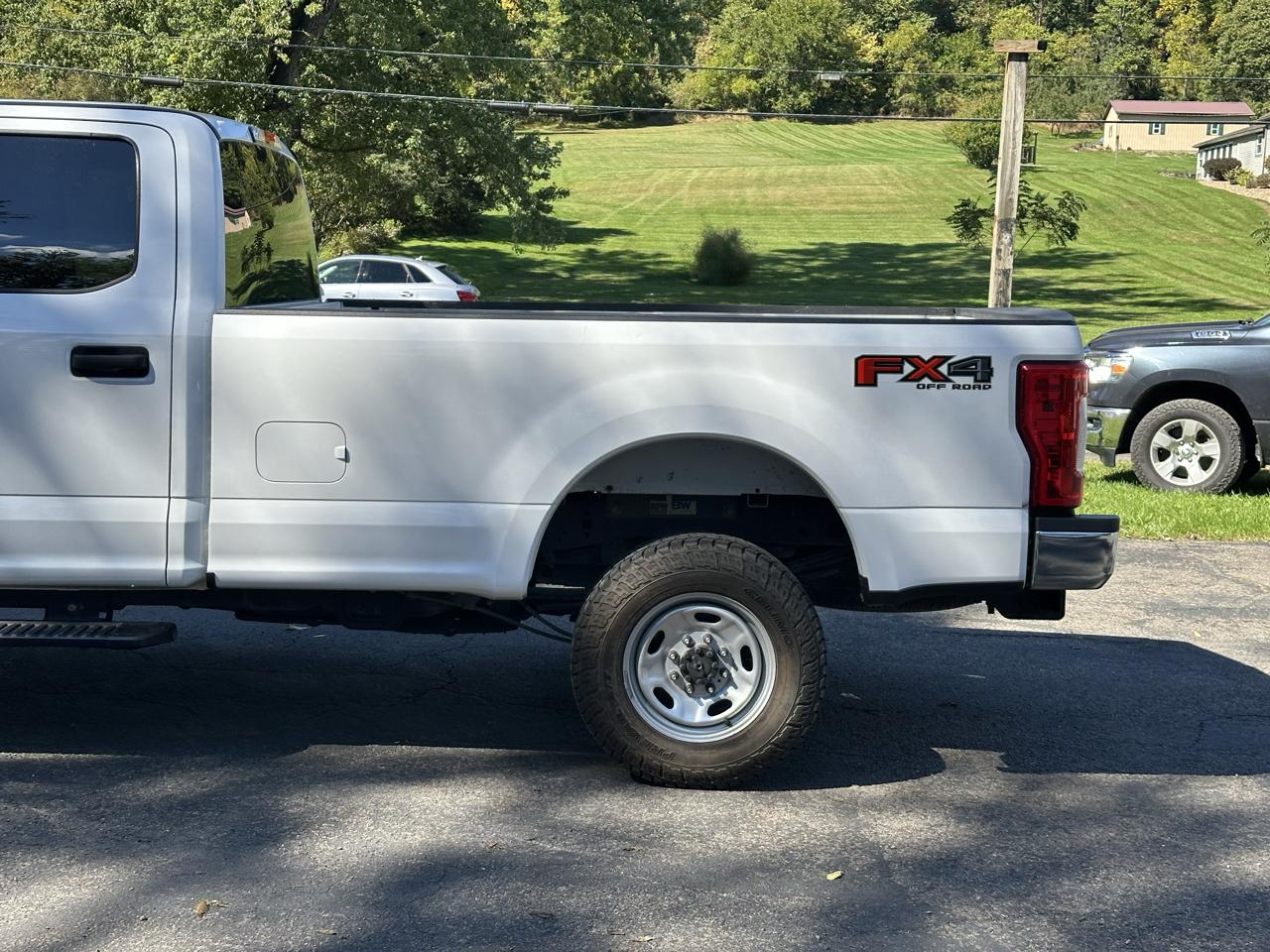 Ford F-250 SD XL Crew Cab Long Bed 4WD 2019