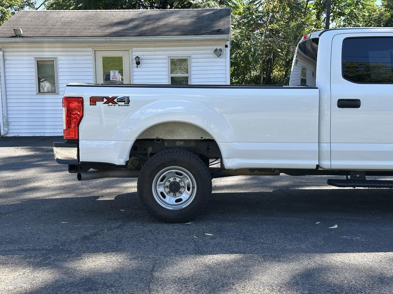Ford F-250 SD XL Crew Cab Long Bed 4WD 2019