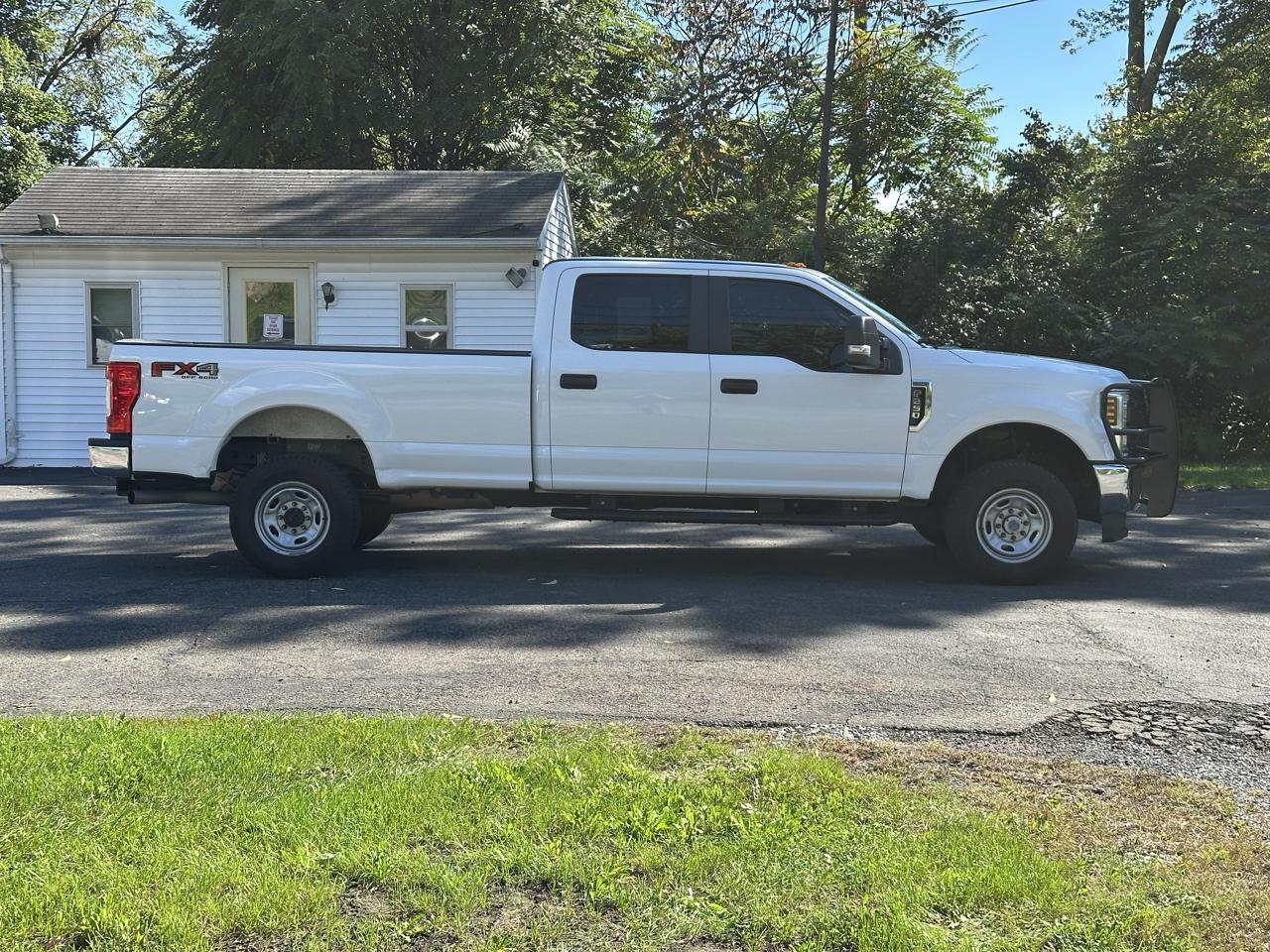 Ford F-250 SD XL Crew Cab Long Bed 4WD 2019