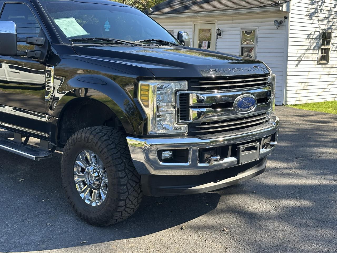 Ford F-250 SD XLT Crew Cab 4WD 2018