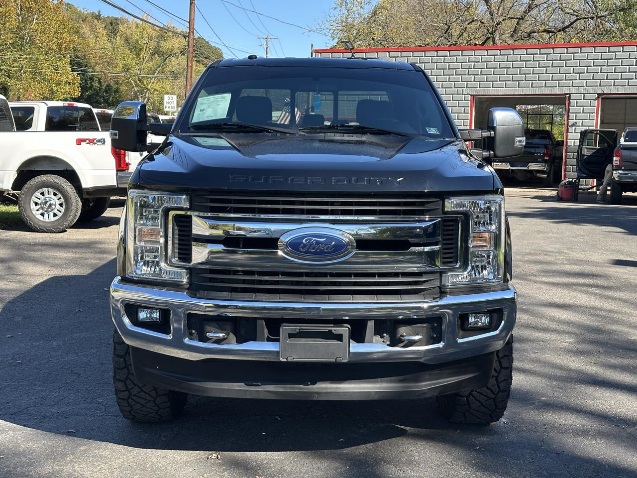 Ford F-250 SD XLT Crew Cab 4WD 2018
