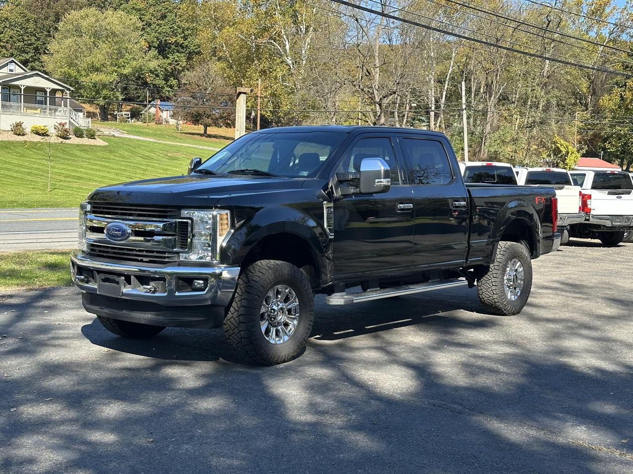Ford F-250 SD XLT Crew Cab 4WD 2018