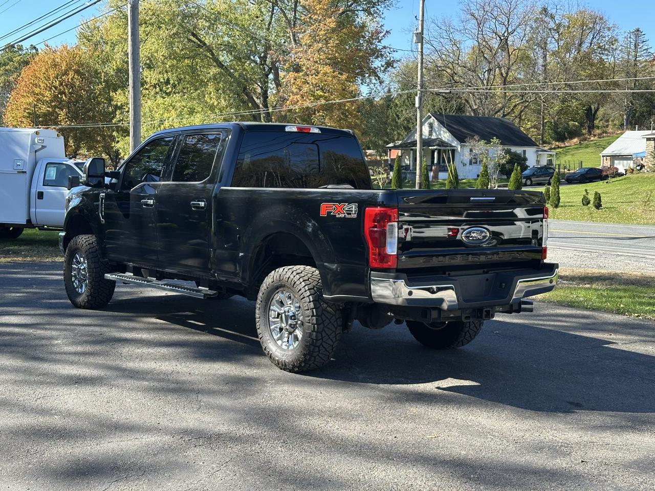 Ford F-250 SD XLT Crew Cab 4WD 2018