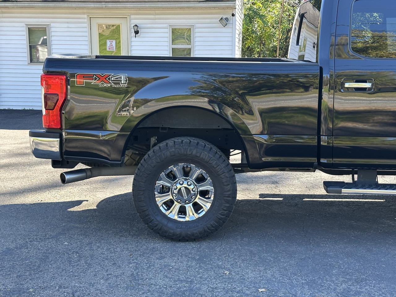 Ford F-250 SD XLT Crew Cab 4WD 2018