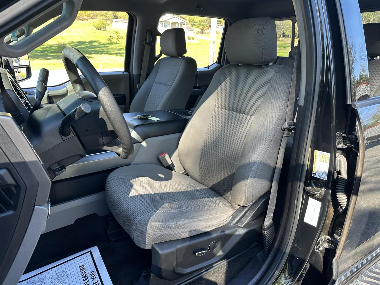 Ford F-250 SD XLT Crew Cab 4WD 2018