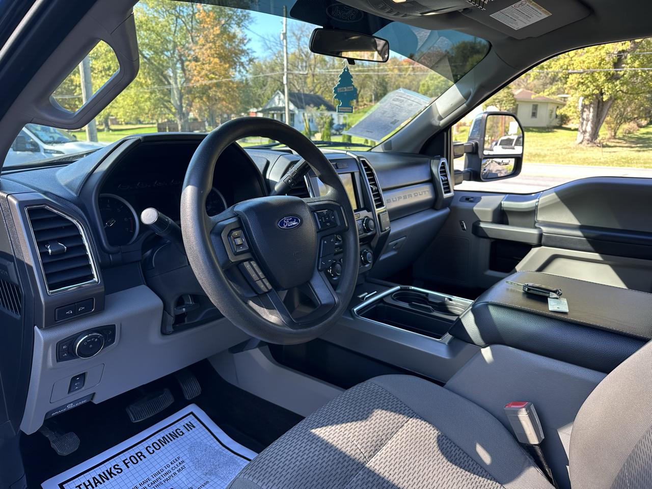Ford F-250 SD XLT Crew Cab 4WD 2018