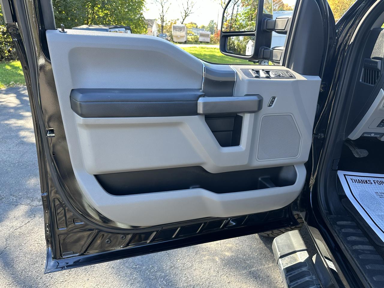 Ford F-250 SD XLT Crew Cab 4WD 2018