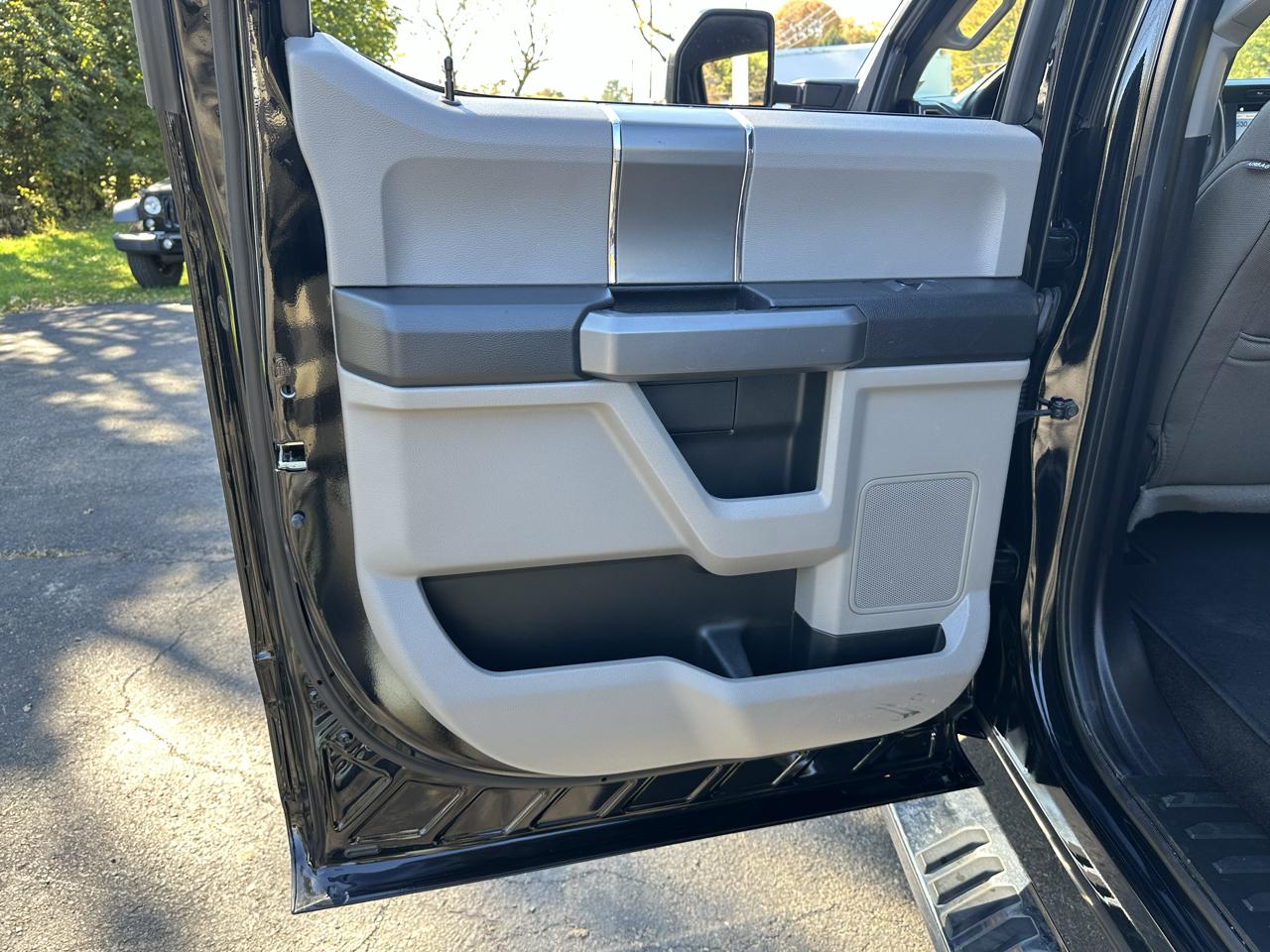 Ford F-250 SD XLT Crew Cab 4WD 2018