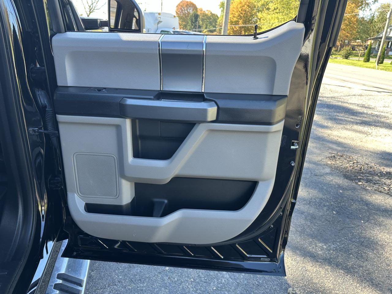 Ford F-250 SD XLT Crew Cab 4WD 2018
