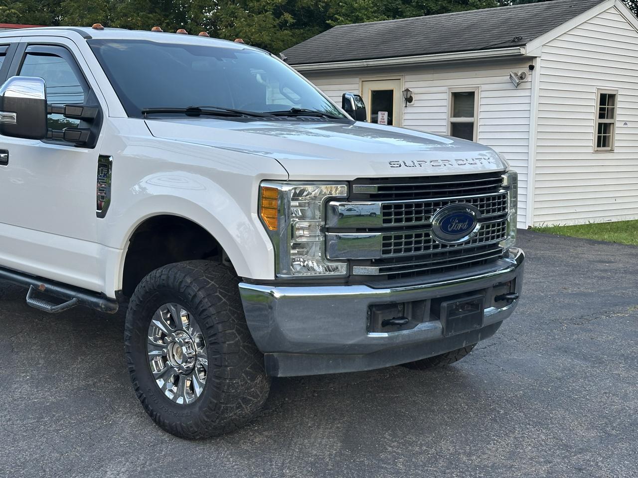 Ford F-250 SD XL Crew Cab 4WD 2017
