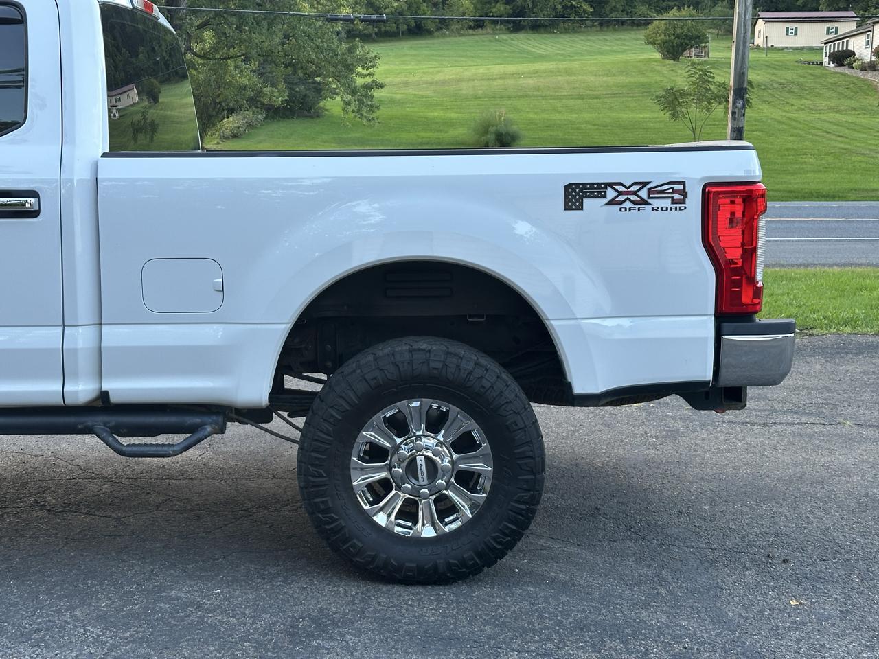 Ford F-250 SD XL Crew Cab 4WD 2017