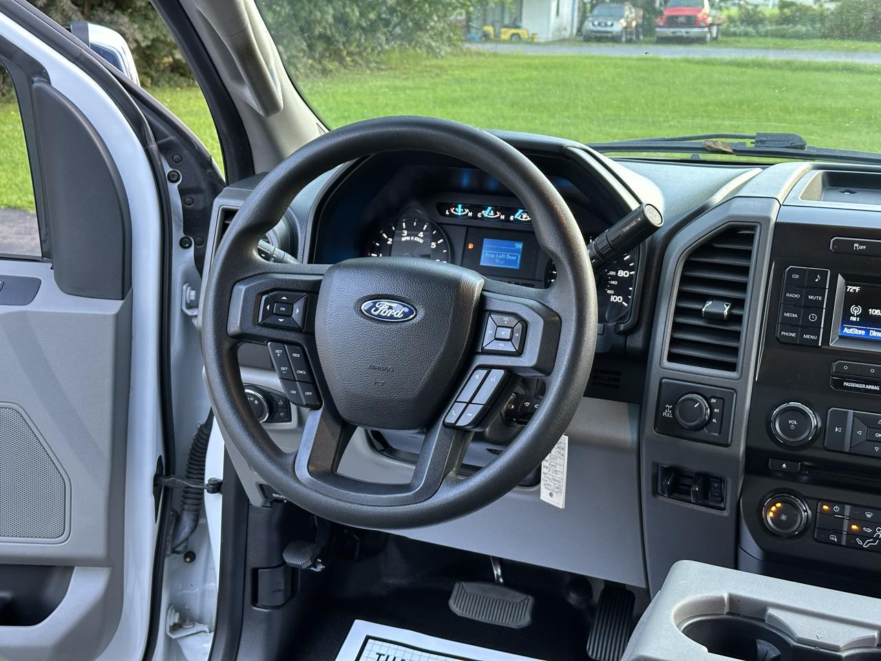 Ford F-250 SD XL Crew Cab 4WD 2017