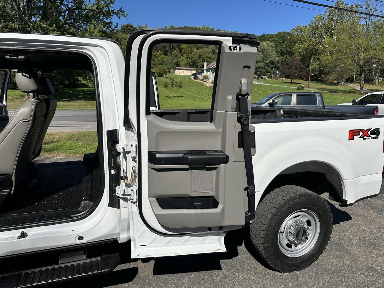 Ford F-250 SD XL SuperCab Long Bed 4WD 2021