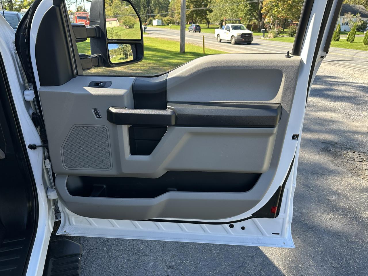Ford F-250 SD XL SuperCab Long Bed 4WD 2021
