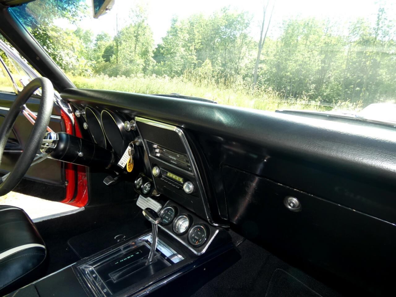 1967 Chevrolet Camaro SS 38