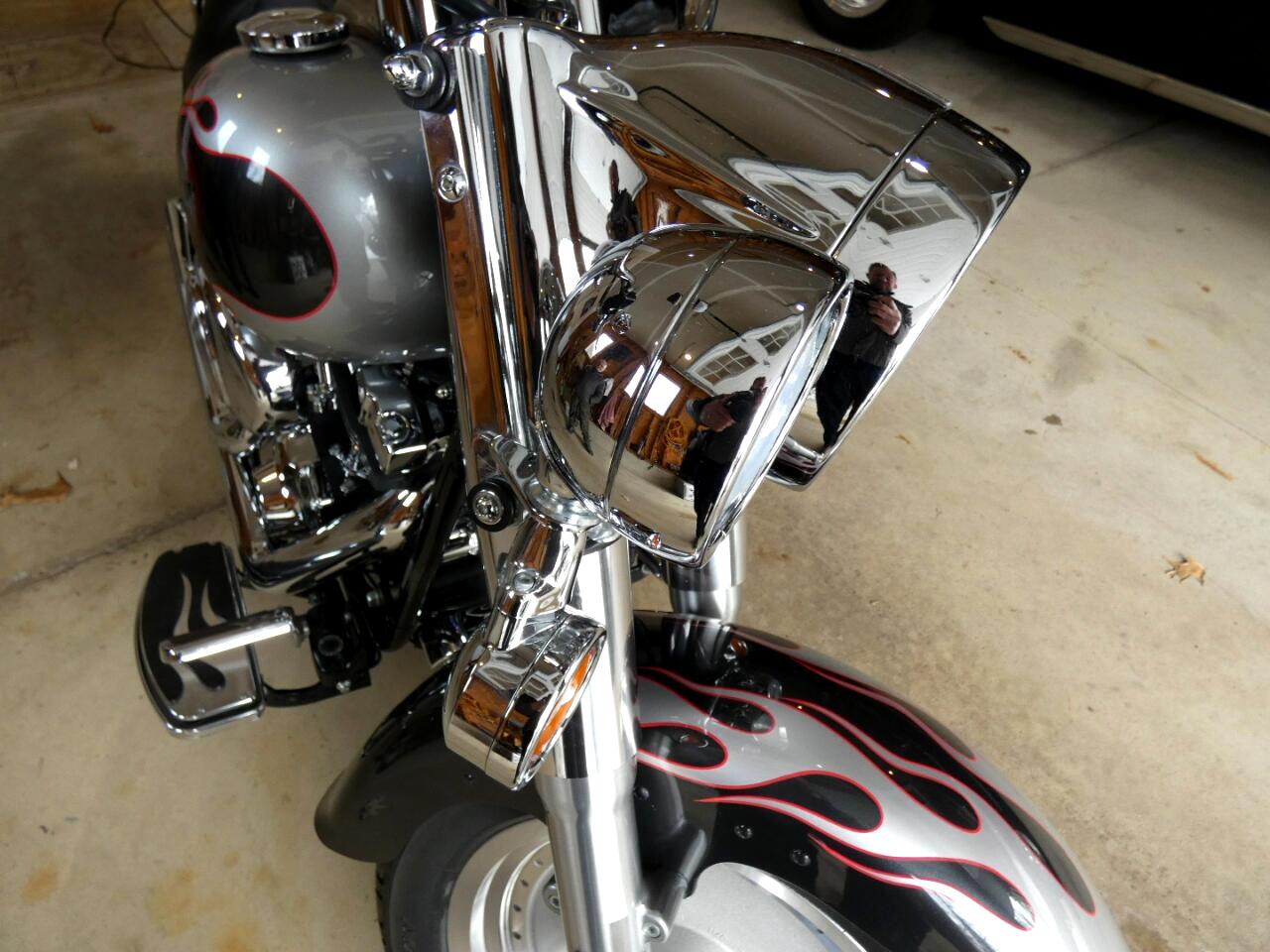 2004 Harley-Davidson FLSTFI 37