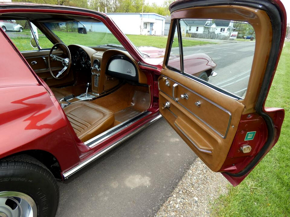 1967 Chevrolet Corvette 14